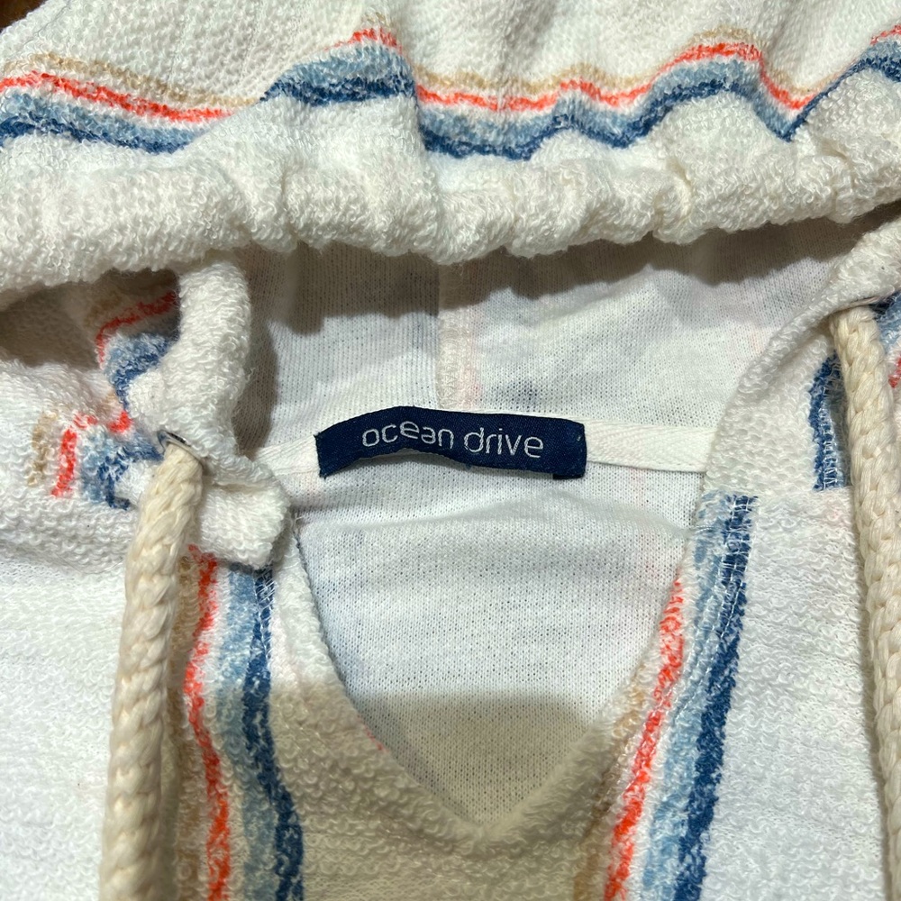 Beach hoodie - Picture 2 of 3